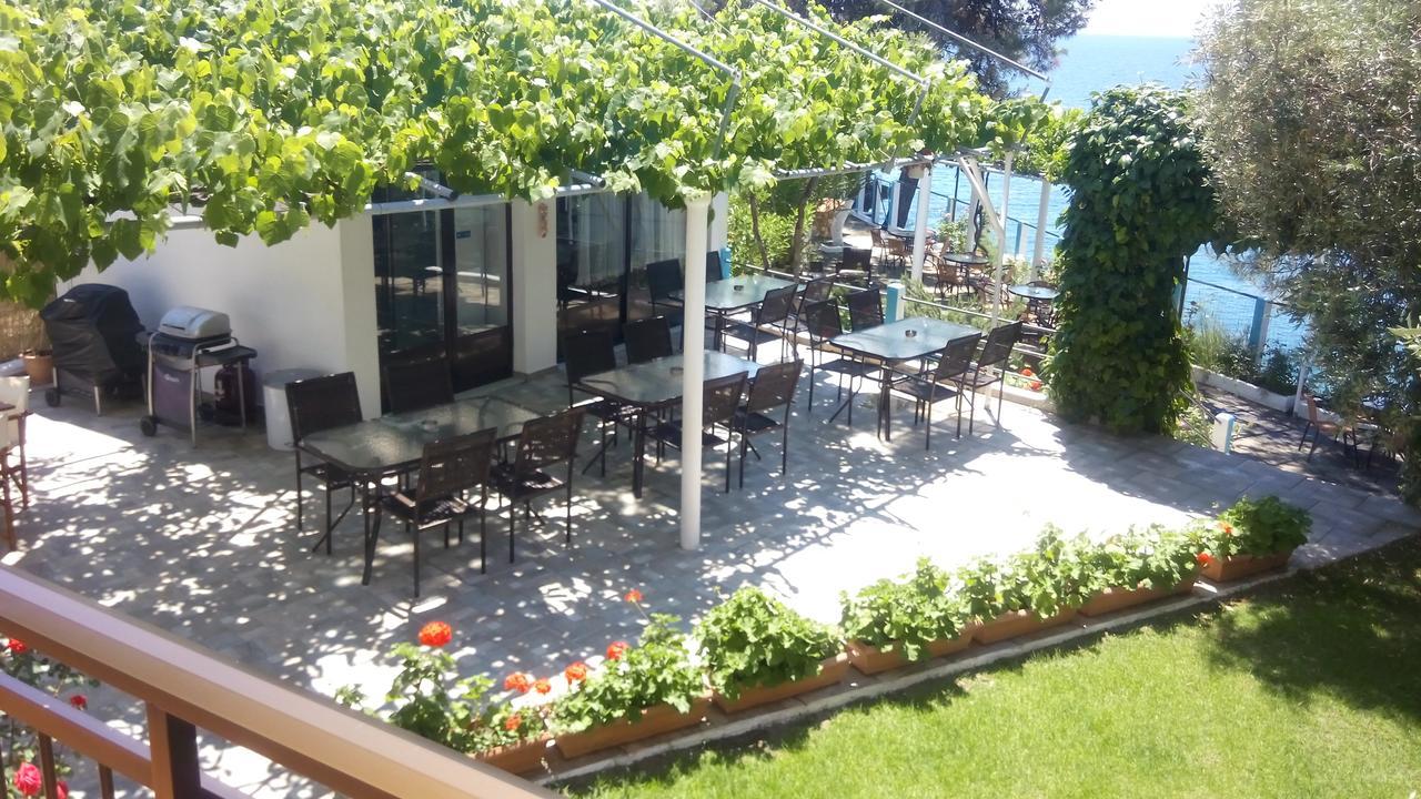 Gorgona Rooms Alikí Exterior foto